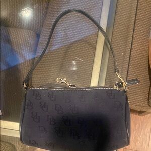Dooney & Bourke Black Shoulder Bag with Textured Fabric and Gold Hardware